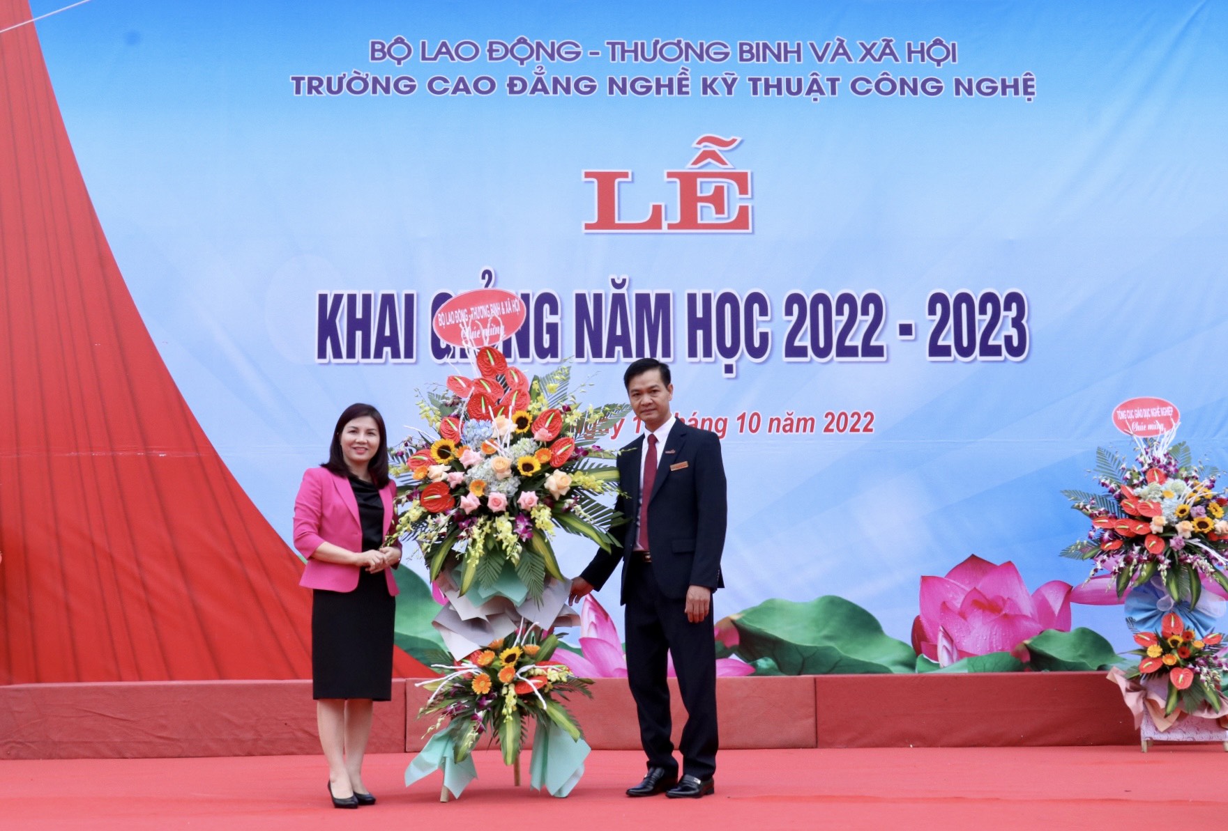 d9b597fc6fcda893f1dc.jpg